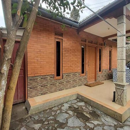 Villa Zoya 2 Pondok Cipaseban Exterior photo